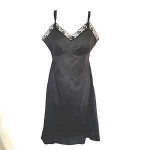 Vintage Bregstine 100% Nylon Black Slip Sz 34